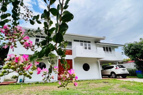 บ้านในเชียงใหม่, ประเทศไทย 5 ห้องนอน № 160065