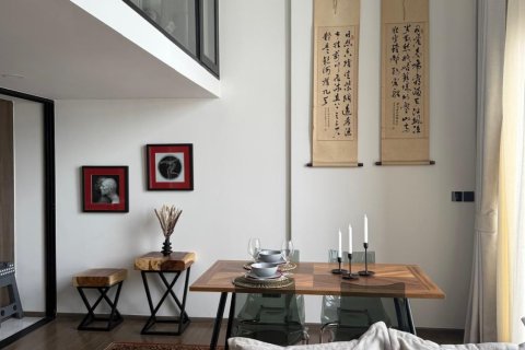 Studio dans le Condo à Watthana, Bangkok, Thaïlande  № 161836