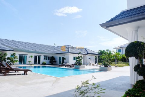 Estudio en Pattaya, Tailandia № 202071 - foto 8
