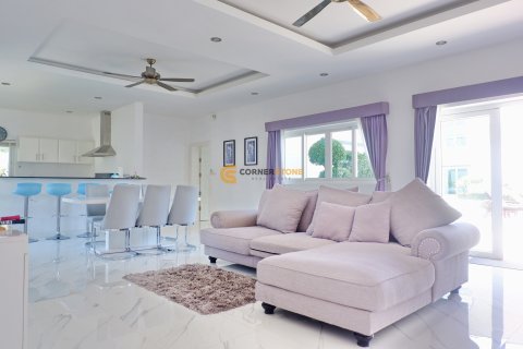 Estudio en Pattaya, Tailandia № 202071 - foto 7