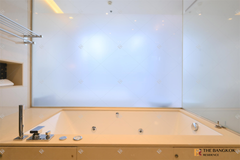 Condominio de 2 dormitorios en Bangkok, Tailandia № 220622 - foto 8