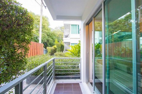 Condo in Hua Hin, Thailand, 2 bedrooms  № 172182 - photo 8