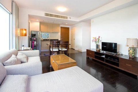 Condo in Hua Hin, Thailand, 2 bedrooms  № 172182 - photo 4