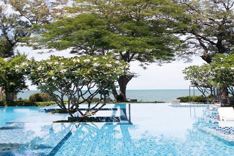 Condo in Hua Hin, Thailand, 2 bedrooms  № 172182 - photo 12