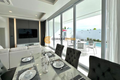 Estudio en Bang Lamung, Tailandia № 146492 - foto 12