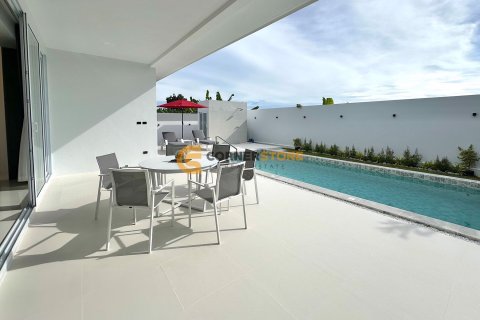 Estudio en Bang Lamung, Tailandia № 146492 - foto 6