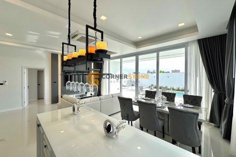 Estudio en Bang Lamung, Tailandia № 146492 - foto 7