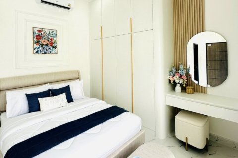 Casa de 3 dormitorios en Pattaya, Tailandia № 181272 - foto 9