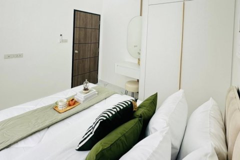 Casa de 3 dormitorios en Pattaya, Tailandia № 181272 - foto 15