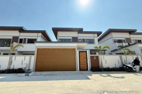 Haus in Pattaya, Thailand 3 Schlafzimmer № 168157
