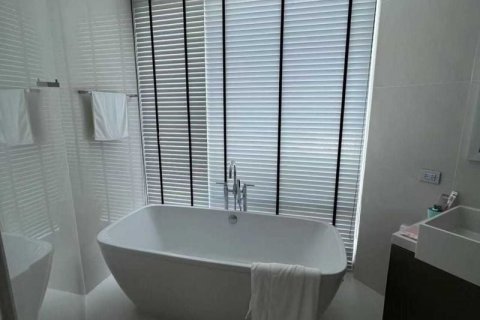 Condominio de 3 dormitorios en Pattaya, Tailandia № 157662 - foto 9