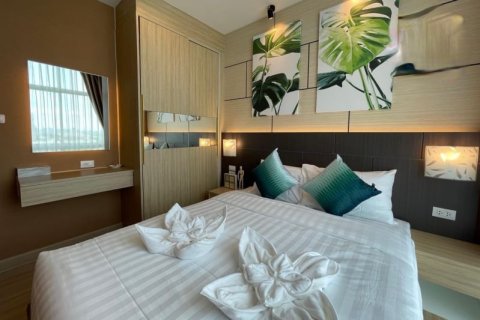 Condo in Pattaya, Thailand, 3 bedrooms  № 157665