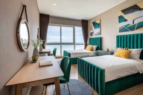 Condominio de 4 dormitorios en Pattaya, Tailandia № 157660 - foto 2