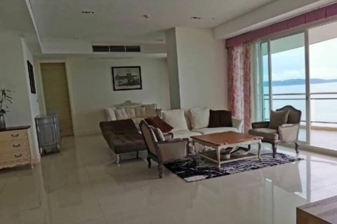 Condominio de 3 dormitorios en Pattaya, Tailandia № 157663 - foto 16