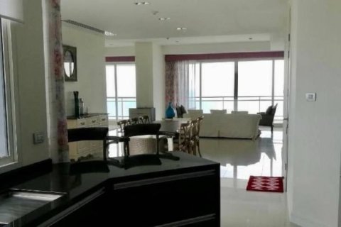 Condominio de 3 dormitorios en Pattaya, Tailandia № 157663 - foto 4