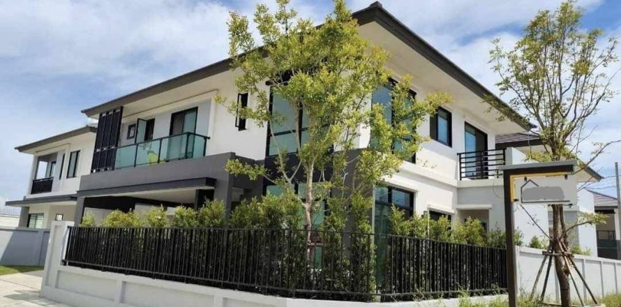 Chalet de 4 dormitorios en Bang Phli Yai, Tailandia № 133719