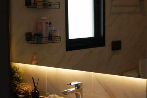 Chalet de 4 dormitorios en Bang Phli Yai, Tailandia № 133719 - foto 15
