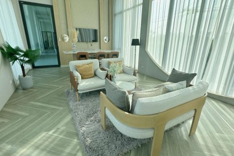 Chalet de 4 dormitorios en Bang Na, Bangkok, Tailandia № 133717 - foto 10