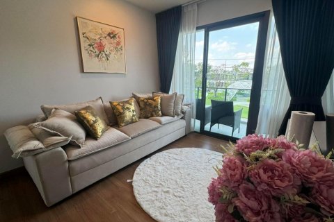 Chalet de 4 dormitorios en Bang Na, Bangkok, Tailandia № 133717 - foto 25