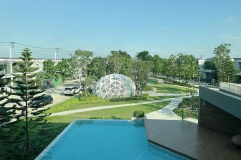Chalet de 4 dormitorios en Bang Na, Bangkok, Tailandia № 133717 - foto 26
