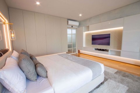 Casa de 3 dormitorios en Saphan Sung, Bangkok, Tailandia № 54351 - foto 13