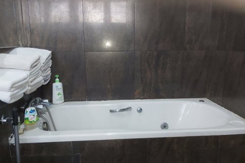 Condominio de 1 dormitorio en Bang Rak, Bangkok, Tailandia № 54353 - foto 17