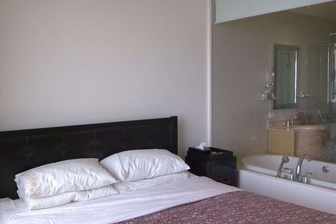 Condominio de 1 dormitorio en Sathon, Bangkok, Tailandia № 54348 - foto 11