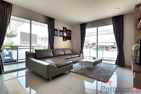 Condominio de 2 dormitorios en Jomtien Beach, Pattaya, Tailandia № 32592 - foto 4