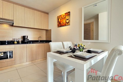 Condominio de 2 dormitorios en Jomtien Beach, Pattaya, Tailandia № 32592 - foto 16
