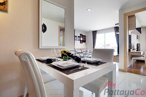 Condominio de 2 dormitorios en Jomtien Beach, Pattaya, Tailandia № 32592 - foto 3