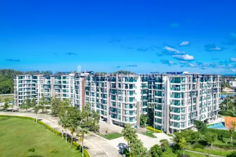 Estudio en el condominio en Nai Yang, Tailandia № 205902 - foto 25