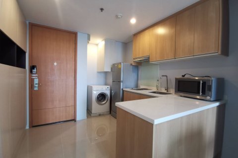 Condominio de 1 dormitorio en Bangkok, Tailandia № 143583 - foto 6
