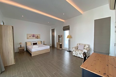 Chalet de 4 dormitorios en Hua Hin, Tailandia № 205660 - foto 24