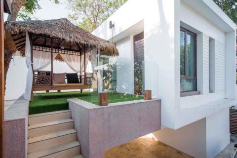 Chalet de 4 dormitorios en Pran Buri, Tailandia № 205662 - foto 17