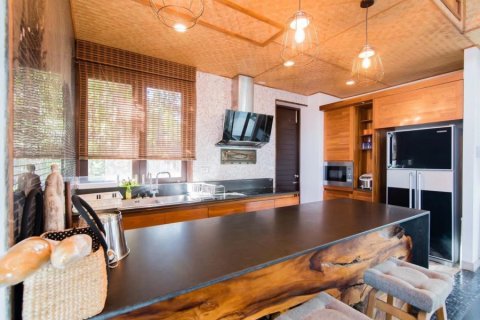 Chalet de 4 dormitorios en Pran Buri, Tailandia № 205662 - foto 8