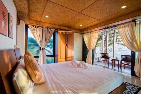 Chalet de 4 dormitorios en Pran Buri, Tailandia № 205662 - foto 13