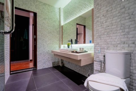 Chalet de 3 dormitorios en Hua Hin, Tailandia № 205664 - foto 18