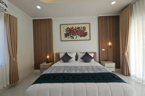 Chalet de 3 dormitorios en Hua Hin, Tailandia № 205663 - foto 17