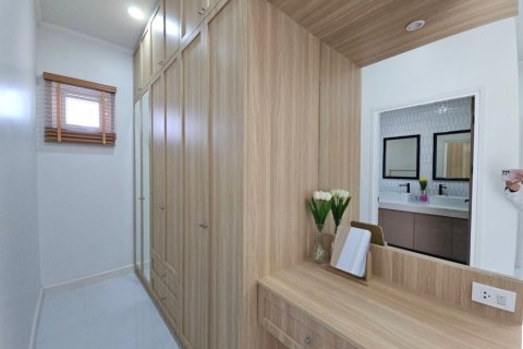 Chalet de 3 dormitorios en Hua Hin, Tailandia № 205663 - foto 13