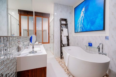 Chalet de 3 dormitorios en Hua Hin, Tailandia № 205665 - foto 19
