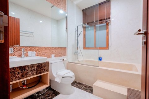 Chalet de 3 dormitorios en Hua Hin, Tailandia № 205665 - foto 18