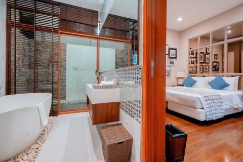 Chalet de 3 dormitorios en Hua Hin, Tailandia № 205665 - foto 15