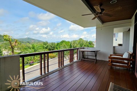 Condominio de 3 dormitorios en Bang Tao, Tailandia № 179240