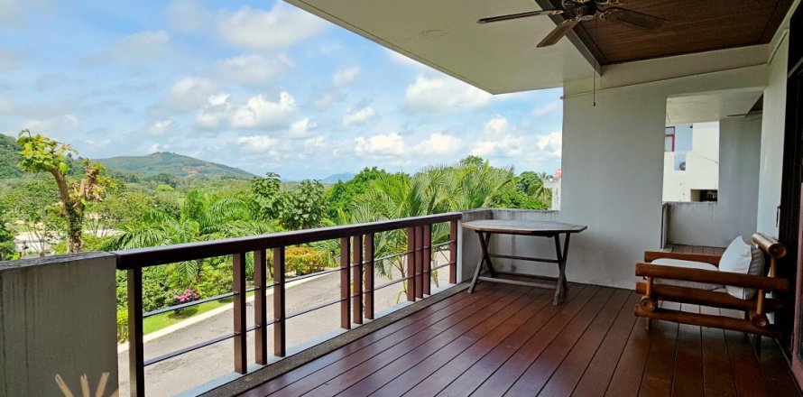 Condominio de 3 dormitorios en Bang Tao, Tailandia № 179240