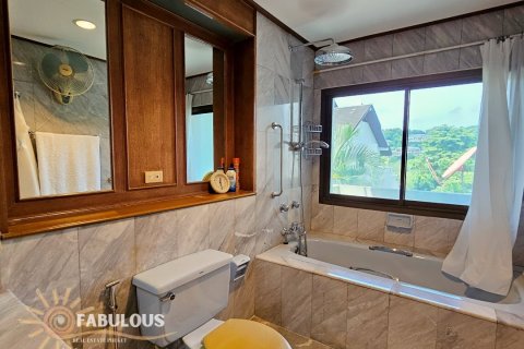Condominio de 3 dormitorios en Bang Tao, Tailandia № 179240 - foto 15