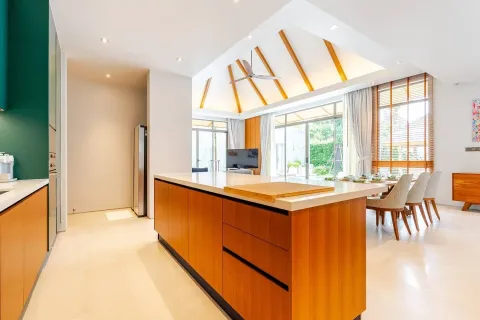 Casa de 4 dormitorios en Bang Tao, Tailandia № 172509 - foto 6