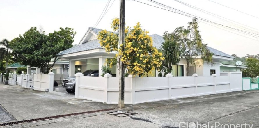 Casa de 3 dormitorios en Pattaya, Tailandia № 172522