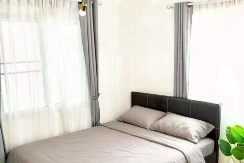 Casa de 3 dormitorios en Pattaya, Tailandia № 172523 - foto 12