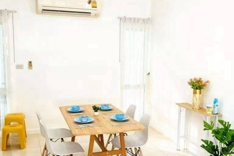 Casa de 3 dormitorios en Pattaya, Tailandia № 172523 - foto 10