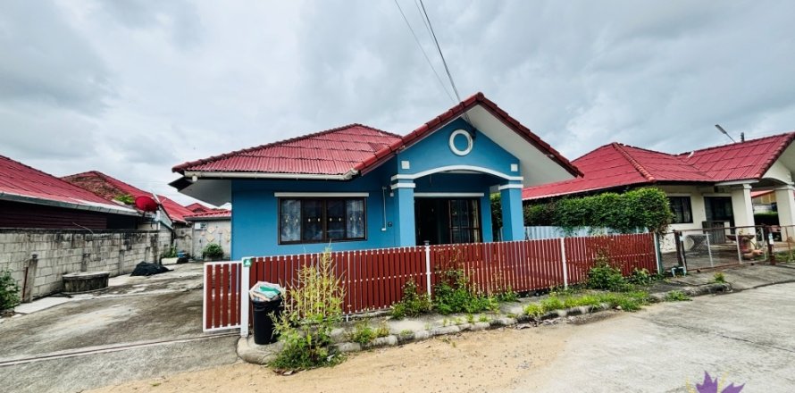 Casa de 2 dormitorios en Hang Dong, Tailandia № 205553